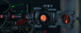 Erzeugung hoher Harmonischer Strahlung durch ein Weißlicht-Filament. Foto: Daniel Steingrube